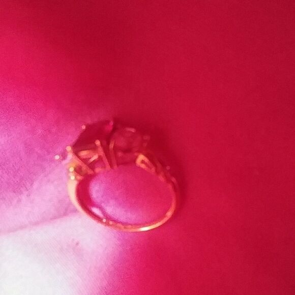 10kg 2 small side diamond's and 2 rubies - Picture 4 of 8